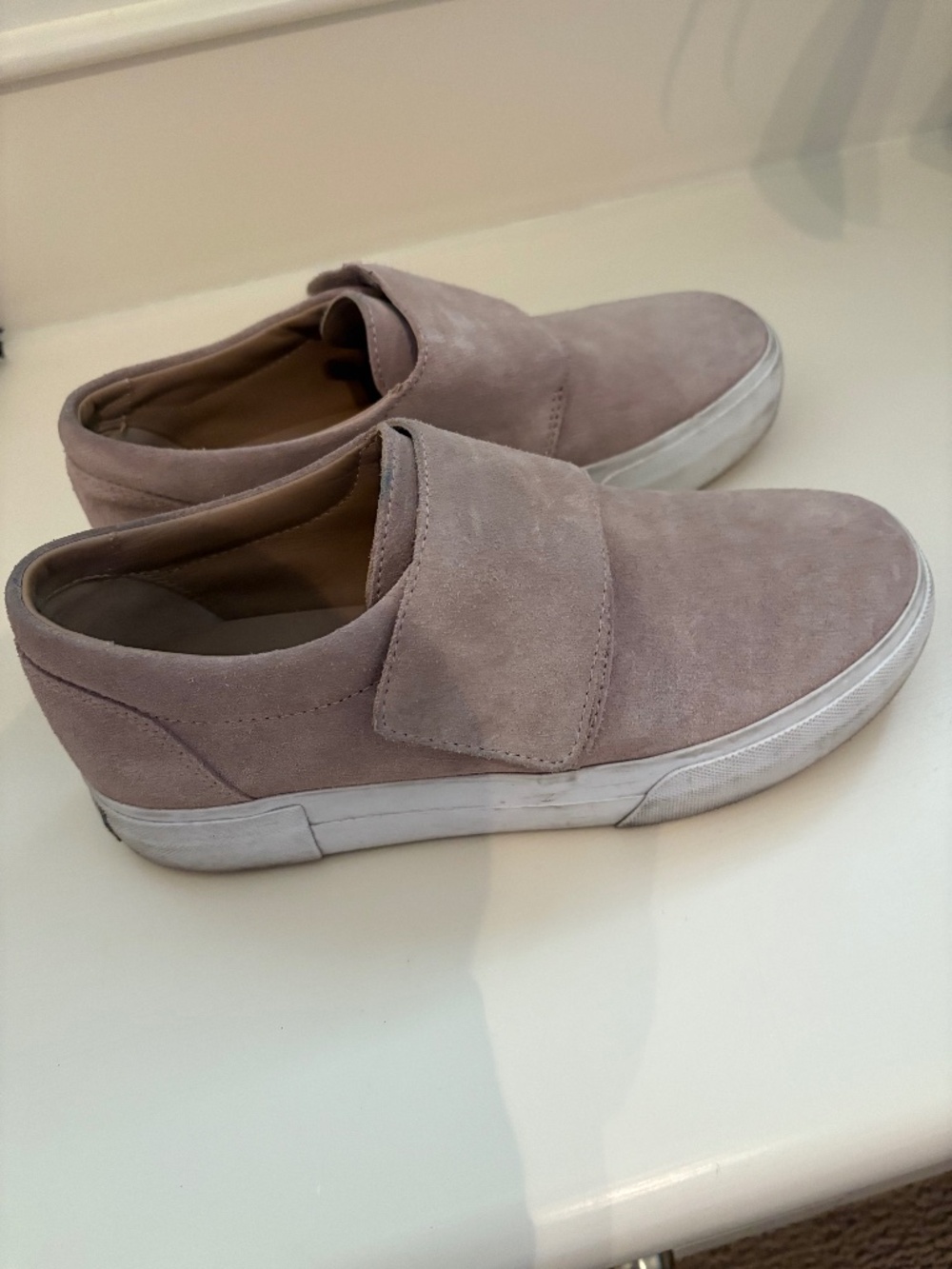 VINCE Suede Shoes / sneakers